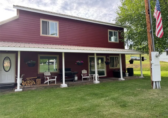 Photo 3 of Single family home for sale at 614 Johnson Ln, Superior, MT 59872 | MLS# 30076767 | Listing updated on 2026-08-21