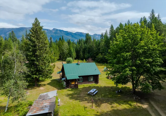 Photo 2 of Single family home for sale at 1041 Kern Rd, Troy, MT 59935 | MLS# 30076691 | Listing updated on 2026-08-26