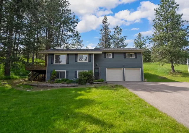 Photo 2 of Single family home for sale at 300 Peaceful Dr, Bigfork, MT 59911 | MLS# 30076351 | Listing updated on 2026-08-21