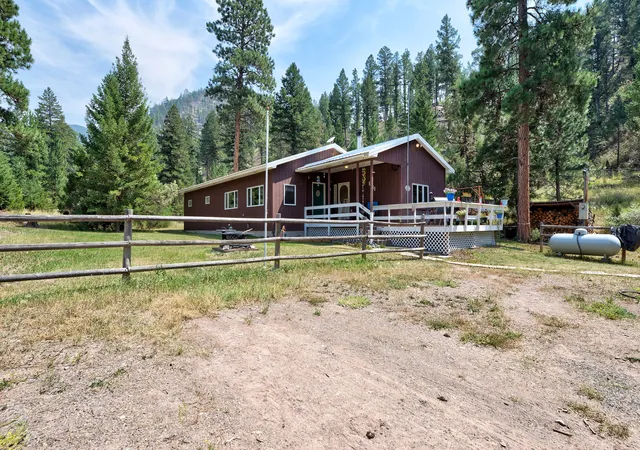 Photo 3 of Manufactured home for sale at 5580 Black Bear Rd, Helena, MT 59602 | MLS# 30076806 | Listing updated on 2026-08-24