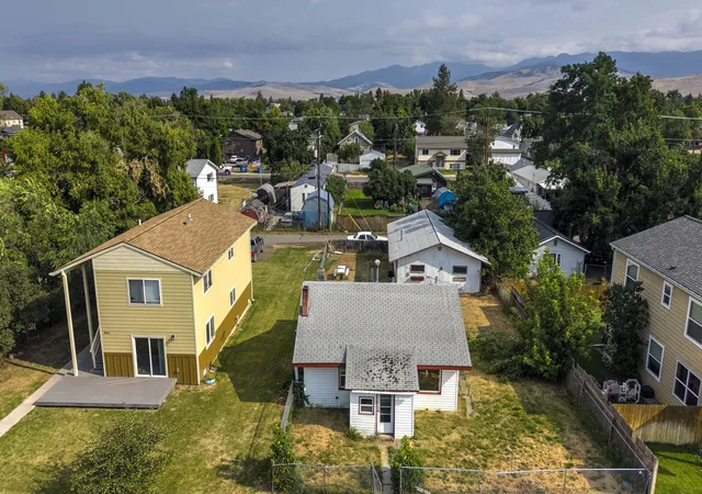 Photo 2 of Single family home for sale at 1840 Burlington Ave, Missoula, MT 59801 | MLS# 30076854 | Listing updated on 2026-08-21