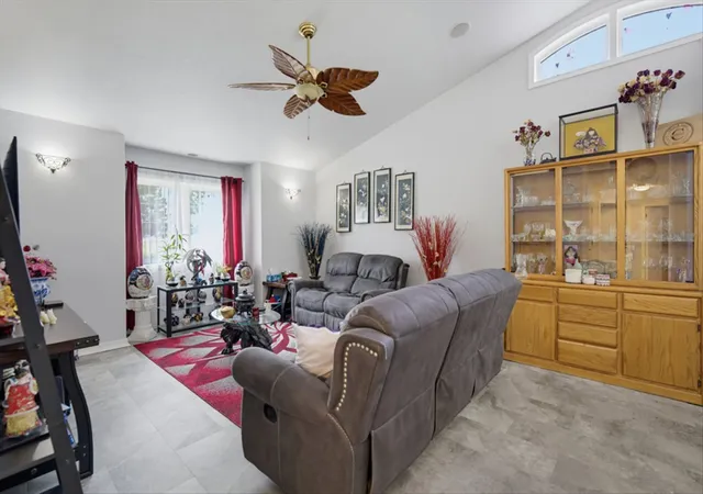 Photo 4 of Single family home for sale at 1704 19th Avenue S, Great Falls, MT 59405 | MLS# 30076930 | Listing updated on 2026-08-19