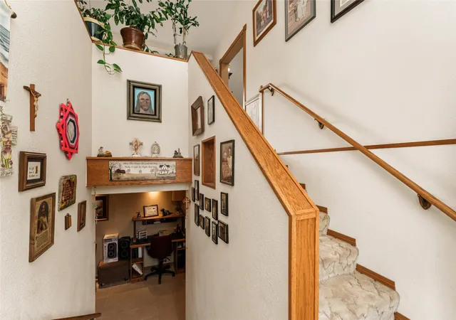Photo 3 of Single family home for sale at 500 31st Avenue S, Great Falls, MT 59405 | MLS# 30076908 | Listing updated on 2026-08-23