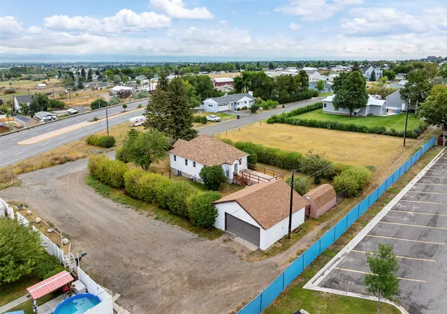 Photo 2 of Single family home for sale at 2335 Cannon St, Helena, MT 59601 | MLS# 30075908 | Listing updated on 2026-08-22