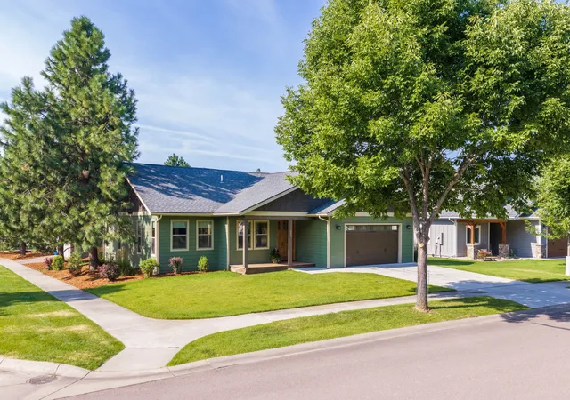 Photo 1 of Single family home for sale at 204 Bluebunch Ct, Bigfork, MT 59911 | MLS# 30076737 | Listing updated on 2026-08-19
