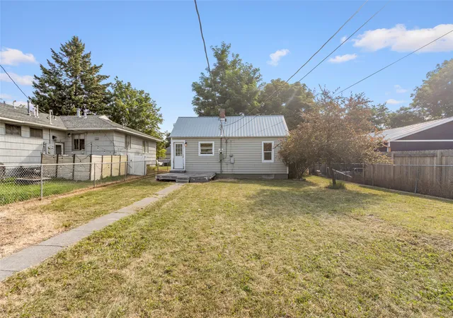 Photo 3 of Single family home for sale at 366 5th Avenue, Kalispell, MT 59901 | MLS# 30076960 | Listing updated on 2026-08-22