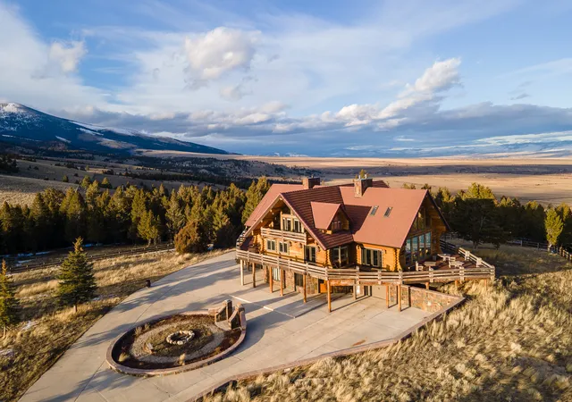 Photo 2 of Mansion for sale at 1380 Glacier View Dr, Deer Lodge, MT 59722 | MLS# 30076941 | Listing updated on 2026-08-25