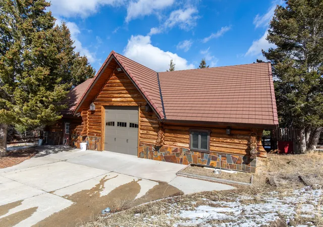 Photo 3 of Mansion for sale at 1380 Glacier View Dr, Deer Lodge, MT 59722 | MLS# 30076941 | Listing updated on 2026-08-25