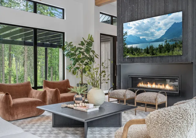 Photo 3 of Single family home for sale at 185 Rosewood Ln, Whitefish, MT 59937 | MLS# 30076834 | Listing updated on 2026-08-25