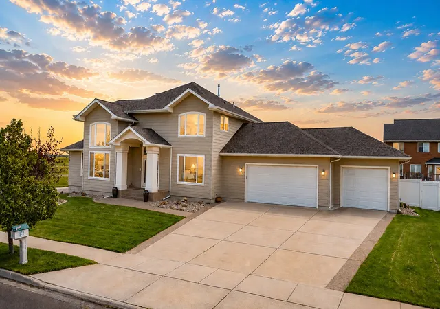 Photo 2 of Mansion for sale at 1300 Beargrass Dr, Great Falls, MT 59404 | MLS# 30077129 | Listing updated on 2026-08-22