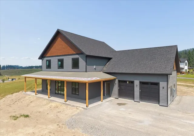 Photo 2 of Single family home for sale at 229 River Ranch Rd, Whitefish, MT 59937 | MLS# 30077092 | Listing updated on 2026-08-21