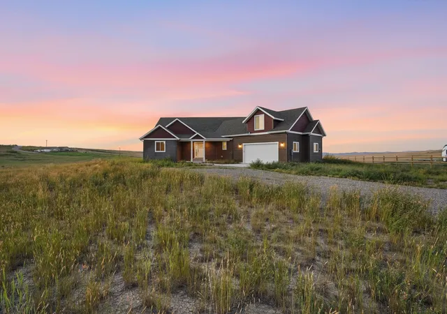 Photo 2 of Single family home for sale at 17 Durango Trl, Three Forks, MT 59752 | MLS# 30077064 | Listing updated on 2026-08-25