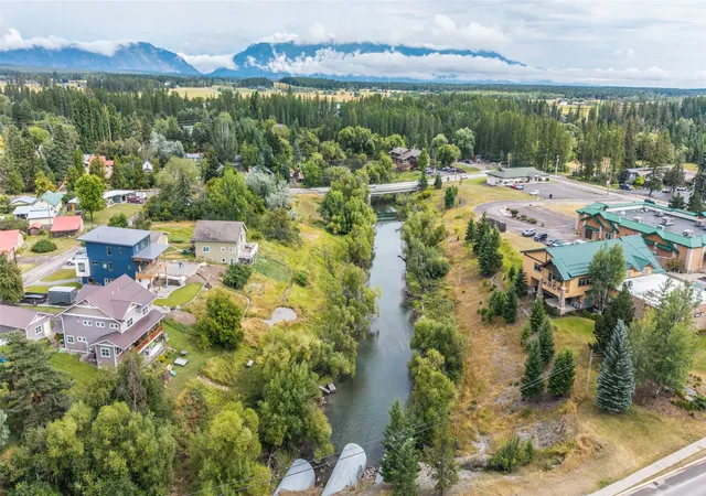 Photo 70 of Single family home for sale at 913 & 915 Columbia Ave, Whitefish, MT 59937 | MLS# 30076985 | Listing updated on 2026-08-25