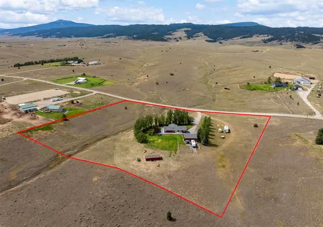 Photo 4 of Manufactured home for sale at 116060 Fleecer Rd, Butte, MT 59750 | MLS# 30077308 | Listing updated on 2026-08-25