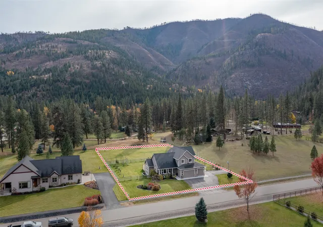 Photo 2 of Single family home for sale at 10636 Nez Perce Loop, Lolo, MT 59847 | MLS# 30077311 | Listing updated on 2026-08-25