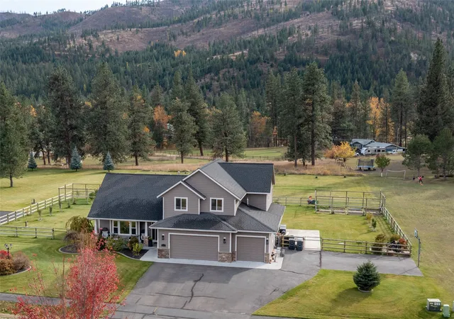 Photo 3 of Single family home for sale at 10636 Nez Perce Loop, Lolo, MT 59847 | MLS# 30077311 | Listing updated on 2026-08-25