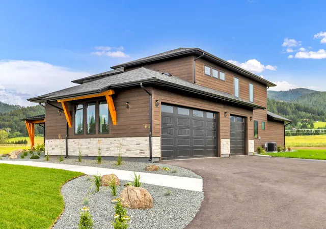 Photo 3 of Single family home for sale at 442 Balsam Dr, Bozeman, MT 59718 | MLS# 30077297 | Listing updated on 2026-08-25