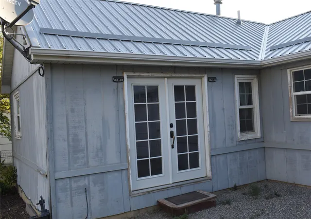 Photo 2 of Single family home for sale at 111 S Dakota St, Conrad, MT 59425 | MLS# 30077368 | Listing updated on 2026-08-25