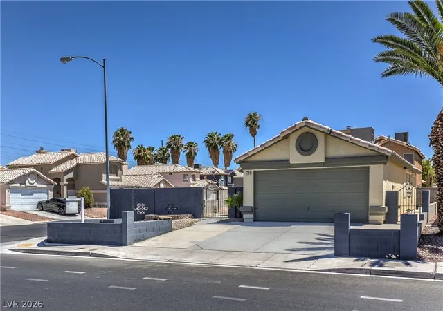 2nd image of 5783 Ballinger Dr, Las Vegas, NV 89142 | MLS# 2805483