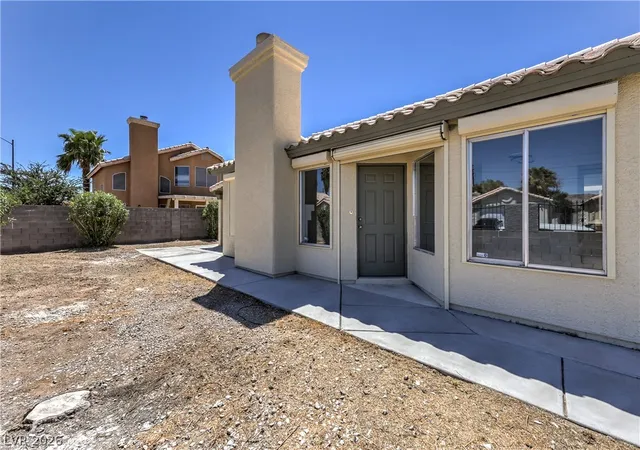 5th image of 5783 Ballinger Dr, Las Vegas, NV 89142 | MLS# 2805483