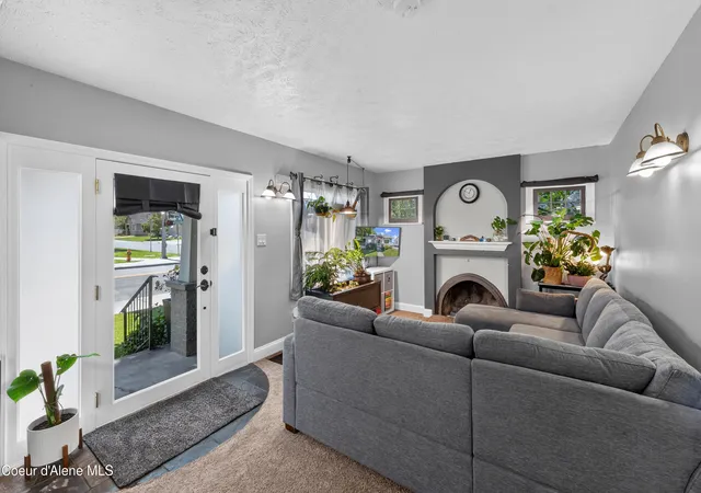 Photo 3 of Sale Pending at 2507 E Mission Ave, Spokane, WA 99202 | MLS# 26-7518 | Listing updated on 2026-09-04