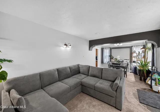 Photo 4 of Sale Pending at 2507 E Mission Ave, Spokane, WA 99202 | MLS# 26-7518 | Listing updated on 2026-09-04