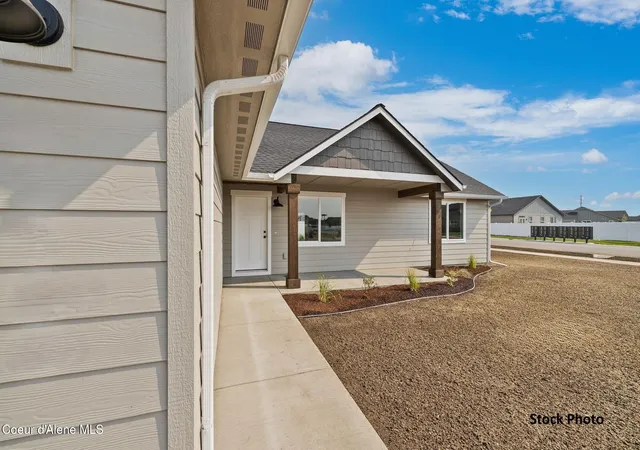 Photo 3 of Sale Pending at 11963 N Lennon Ln, Rathdrum, ID 83858 | MLS# 26-1137 | Listing updated on 2026-09-11
