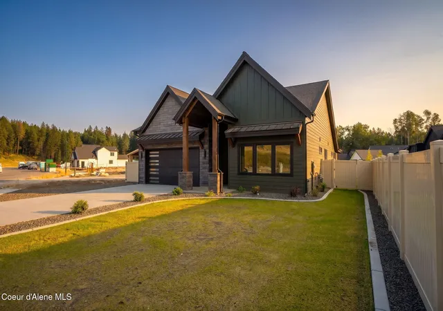 Photo 2 of Single family home for sale at 974 E Steeple Chase Rd, Hayden, ID 83835 | MLS# 26-1366 | Listing updated on 2026-10-17