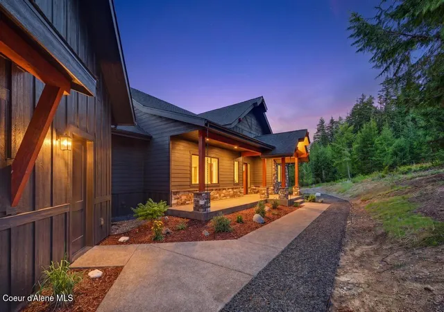 Photo 3 of Single family home for sale at 883 Grouse Mountain Rd, Sagle, ID 83860 | MLS# 26-2541 | Listing updated on 2026-08-05