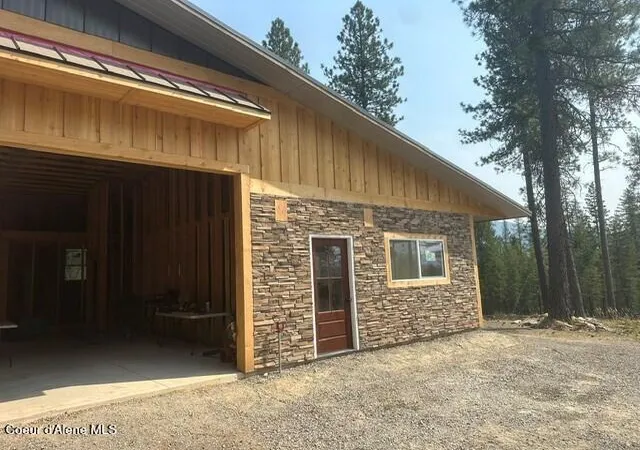 Photo 3 of Single family home for sale at 85 Cutlass Dr, Sagle, ID 83860 | MLS# 26-4350 | Listing updated on 2026-09-17