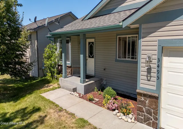 Photo 3 of Single family home for sale at 3495 N Carriage Ct, Post Falls, ID 83854 | MLS# 26-4928 | Listing updated on 2026-09-13