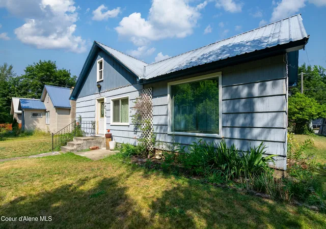 Photo 3 of Sale Pending at 306 Hill St, Smelterville, ID 83868 | MLS# 26-7821 | Listing updated on 2026-09-29