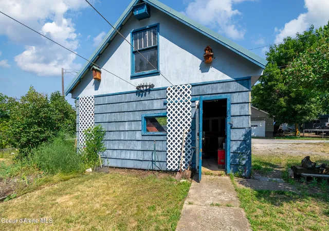 Photo 3 of Sale Pending at 306 Hill St, Smelterville, ID 83868 | MLS# 26-7821 | Listing updated on 2026-09-29