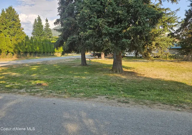 16th image of 104 N Mill St, Clark Fork, ID 83811 | MLS# 26-5455