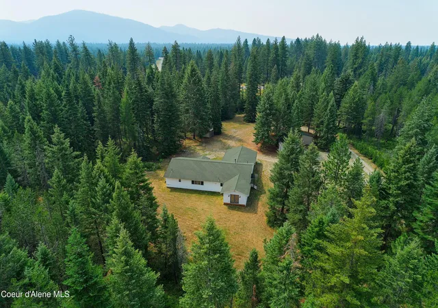 Photo 3 of Single family home for sale at 8924 E Black Bear Rd, Athol, ID 83801 | MLS# 26-6110 | Listing updated on 2026-09-16
