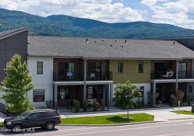 Photo 3 of Sale Pending at 1042 E 4th Avenue, Post Falls, ID 83854 | MLS# 26-8143 | Listing updated on 2026-09-17