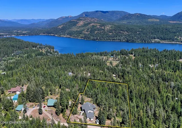 Photo 2 of Single family home for sale at 177 Rocky Ridge Rd, Cocolalla, ID 83813 | MLS# 26-7910 | Listing updated on 2026-08-01