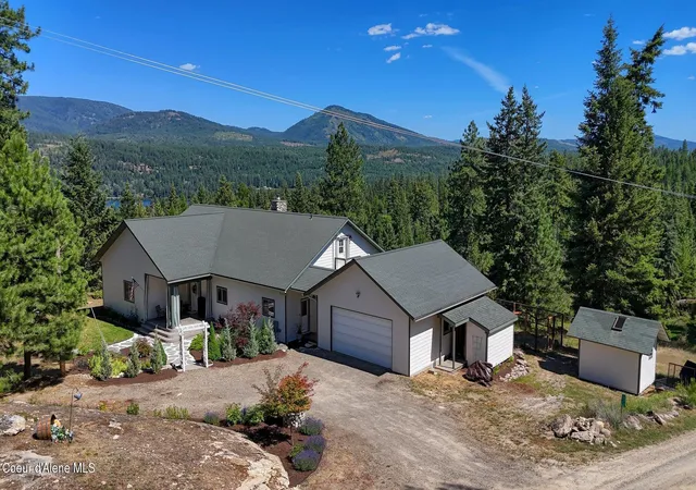 Photo 3 of Single family home for sale at 177 Rocky Ridge Rd, Cocolalla, ID 83813 | MLS# 26-7910 | Listing updated on 2026-08-01