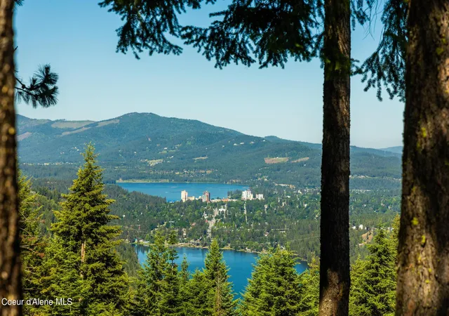 Photo 3 of Single family home for sale at 735 S Bushwacker Rd, Coeur D Alene, ID 83814 | MLS# 26-7832 | Listing updated on 2026-09-29