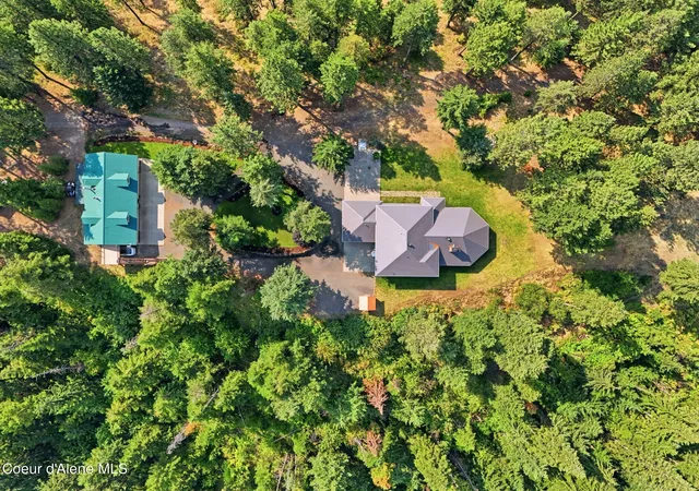 Photo 4 of Single family home for sale at 735 S Bushwacker Rd, Coeur D Alene, ID 83814 | MLS# 26-7832 | Listing updated on 2026-09-29