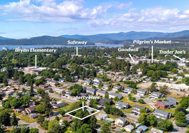 Photo 3 of Single family home for sale at 905 E Walnut Ave, Coeur D Alene, ID 83814 | MLS# 26-6934 | Listing updated on 2026-07-30