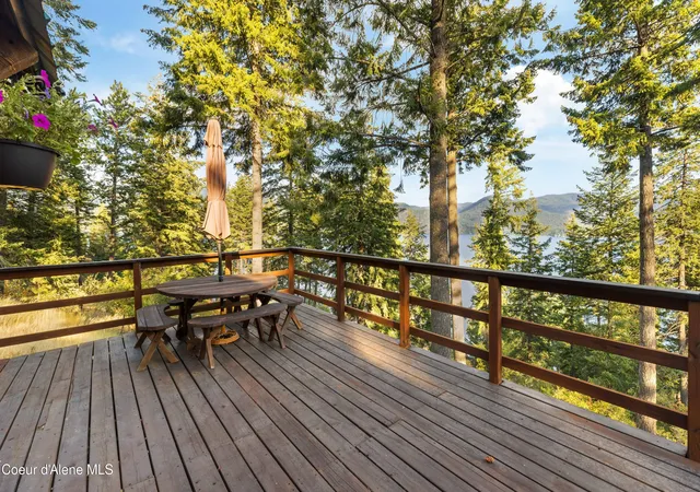Photo 3 of Single family home for sale at 524 Glacier Loop, Bayview, ID 83803 | MLS# 26-8182 | Listing updated on 2026-08-12