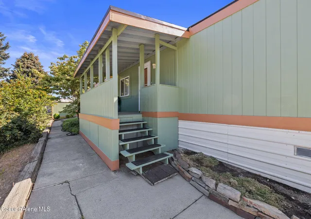 2nd image of 1785 W Marlborough Ave, Coeur D'alene, ID 83815 | MLS# 26-7329