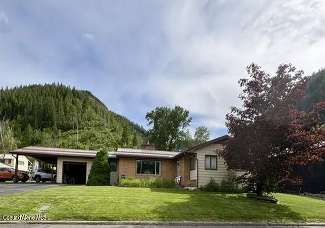 Photo 3 of Single family home for sale at 105 W Fir Ave, Osburn, ID 83849 | MLS# 26-7541 | Listing updated on 2026-09-17