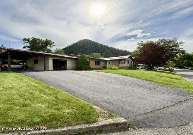 Photo 3 of Single family home for sale at 105 W Fir Ave, Osburn, ID 83849 | MLS# 26-7541 | Listing updated on 2026-09-17