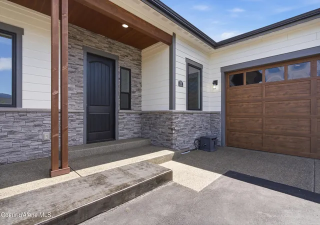 Photo 3 of Single family home for sale at 575 Stoneridge Rd, Blanchard, ID 83804 | MLS# 26-7319 | Listing updated on 2026-08-16