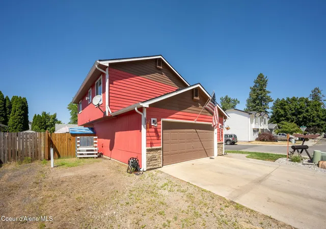 Photo 4 of Single family home for sale at 3197 N 12th Street, Coeur D Alene, ID 83815 | MLS# 26-7282 | Listing updated on 2026-07-29
