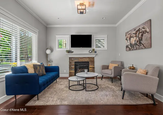 Photo 2 of Single family home for sale at 1032 N Government Way, Coeur D Alene, ID 83814 | MLS# 26-7242 | Listing updated on 2026-10-17