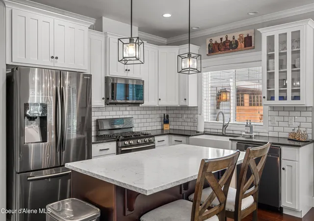 Photo 3 of Single family home for sale at 1032 N Government Way, Coeur D Alene, ID 83814 | MLS# 26-7242 | Listing updated on 2026-10-17