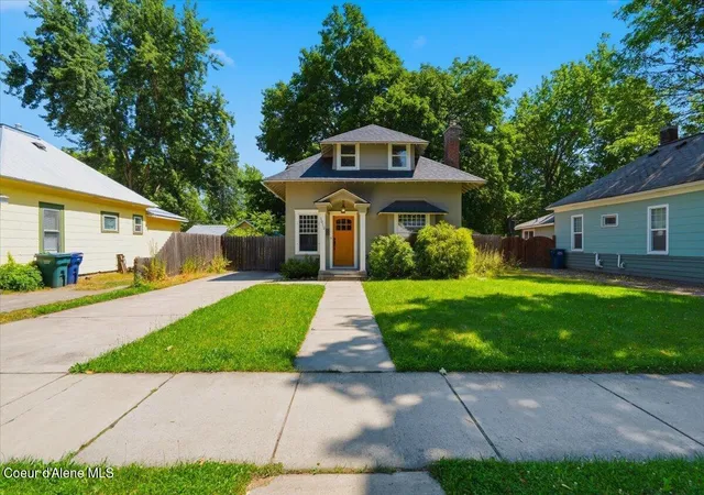 Photo 3 of Single family home for sale at 1012 N 7th Street, Coeur D Alene, ID 83814 | MLS# 26-7756 | Listing updated on 2026-09-01
